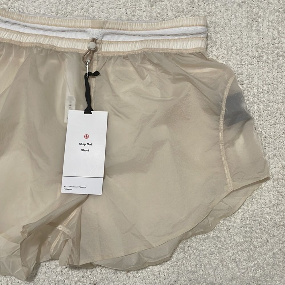 lululemon athletica Cream Athletic Shorts - Picture 4 of 12